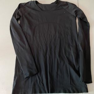 long sleeve lululemon shirt